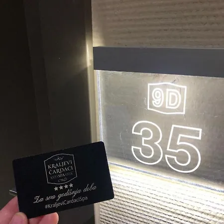 Apartamento Kraljevi Cardaci Makica Sa Garazom *