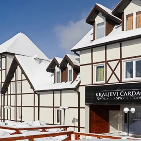 Kraljevi Cardaci Makica Sa Garazom