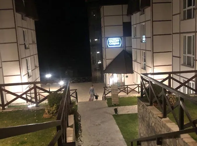 Kraljevi Cardaci Makica Sa Garazom Apartament Kopaonik
