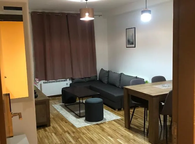 Apartament Kraljevi Cardaci Makica Sa Garazom *
