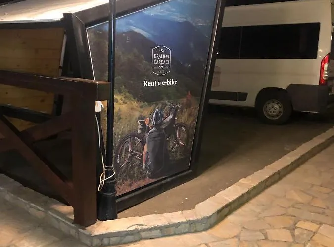 Kraljevi Cardaci Makica Sa Garazom Kopaonik