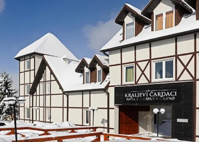 Kraljevi Cardaci Makica Sa Garazom