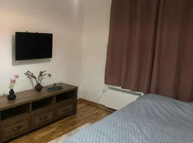 Apartament Kraljevi Cardaci Makica Sa Garazom