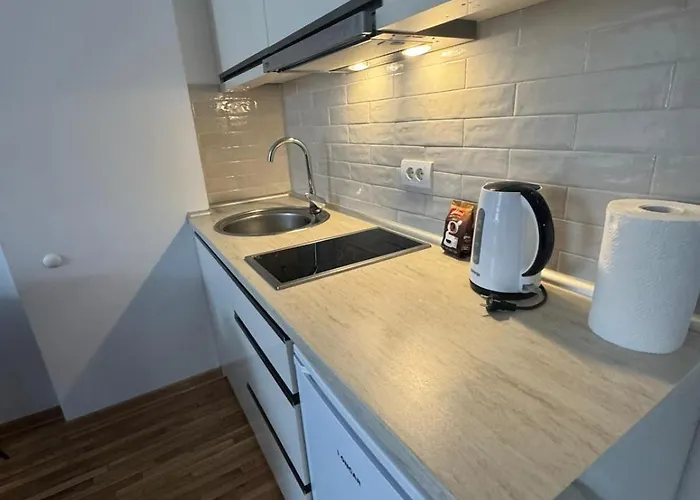 Kraljevi Cardaci Makica Sa Garazom Apartament *